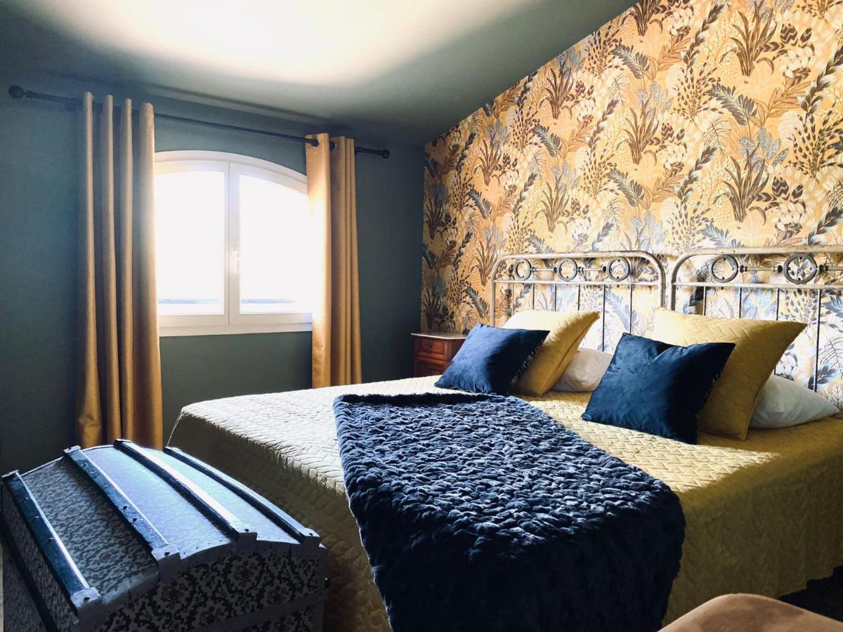 Sous Les Pins Gites Et Chambres D'Hotes Ла-Лонд-ле-Мор Екстер'єр фото