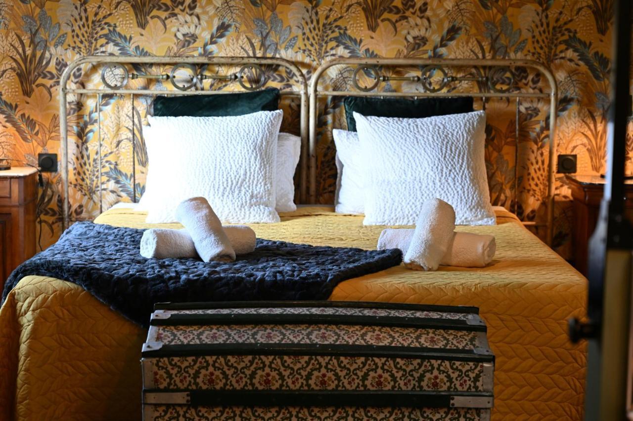 Sous Les Pins Gites Et Chambres D'Hotes Ла-Лонд-ле-Мор Екстер'єр фото